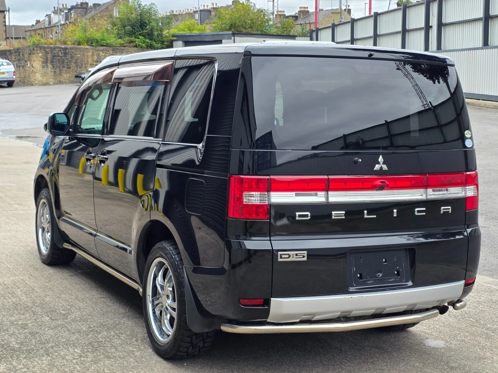 2007 Mitsubishi Delica JDM car for sale — photo 7 of 24