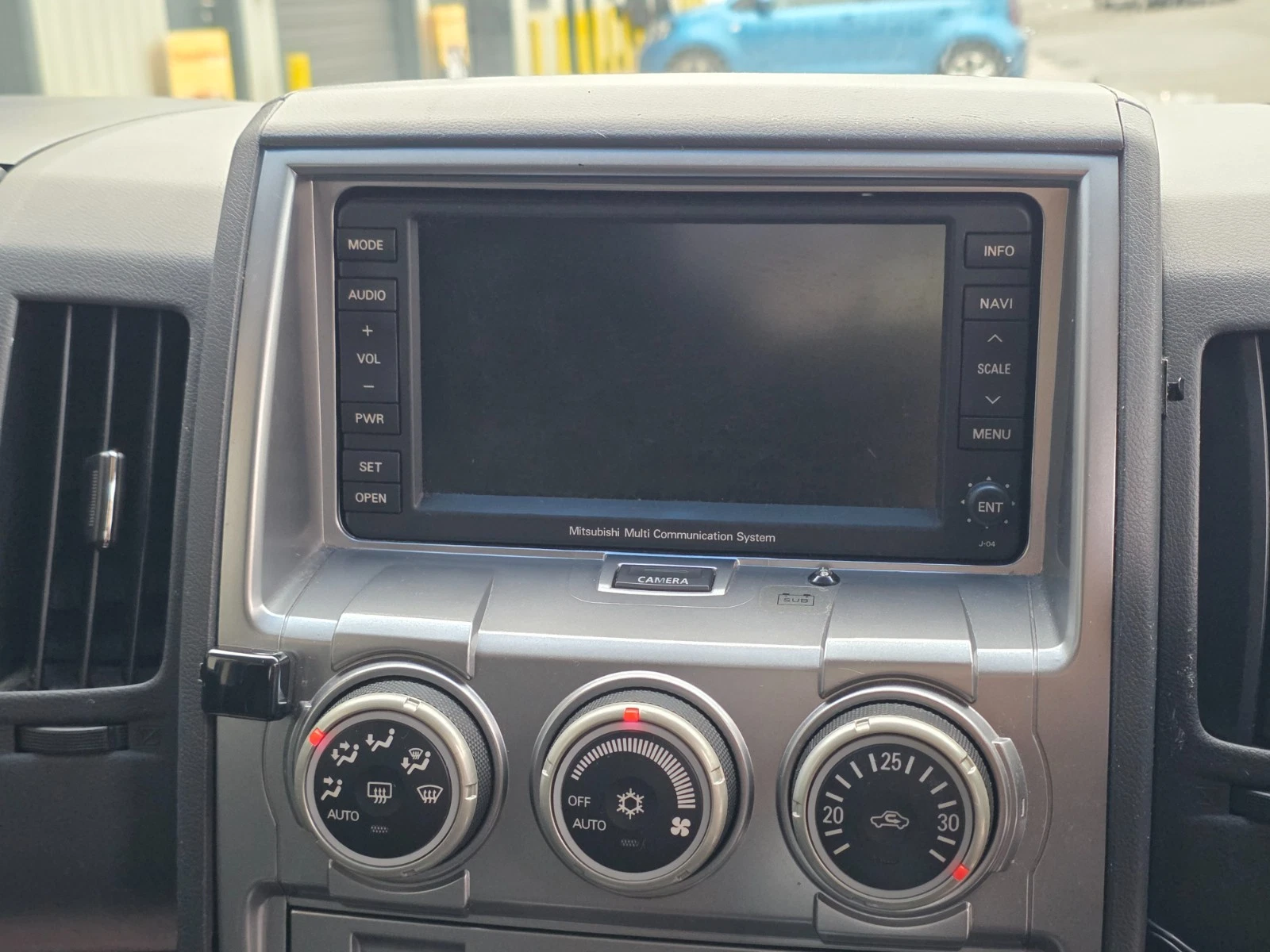2007 Mitsubishi Delica JDM car for sale — photo 23 of 24