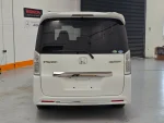 HONDA STEPWAGON SPADA Z COOL SPIRIT 2.0 PETROL AUTOMATIC 2013 8 SEATER MPV - Picture 4