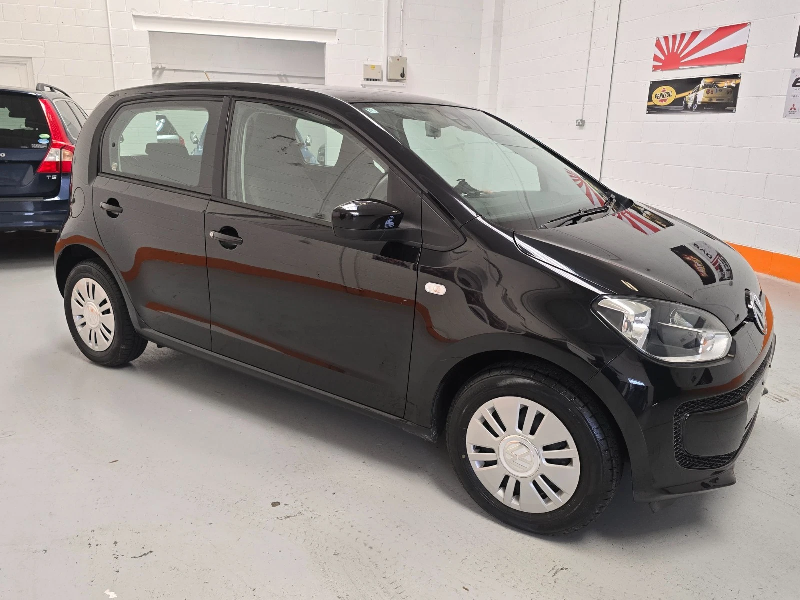 VOLKSWAGEN UP! 1.0 MOVE UP! ASG EURO 5 5DR 2016/66 VOLKSWAGEN UP! 1.0 MOVE UP! ASG EURO 5 5DR 2016/66 - Picture 1